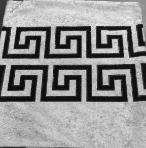 Versace stijl kussenhoes zilvergrijs /zwart