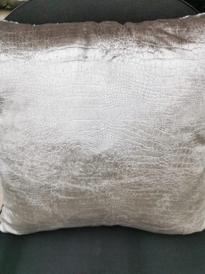 Kussenhoes croco print grijs