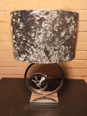 Tafellamp met velvet kap zilver