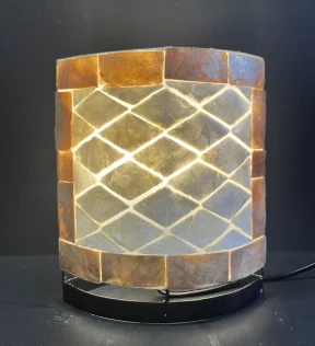 Mozaiek ovaal bruin/ wit parelmoerlamp 20cm